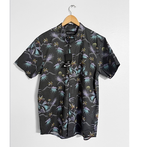 Molokai New!! Hawaiian Tropical Palm Shirt - Picture 1 of 3